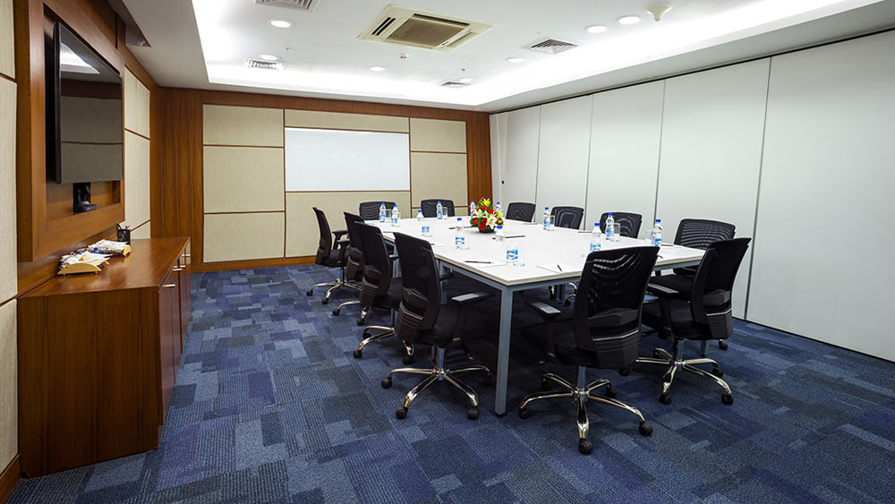 Why It Is Important To Conduct Meetings In A Meeting Room?