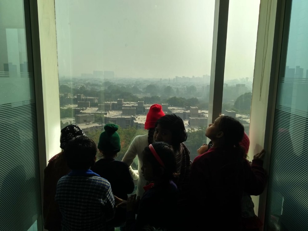 csr activity by avanta at barakhamba road