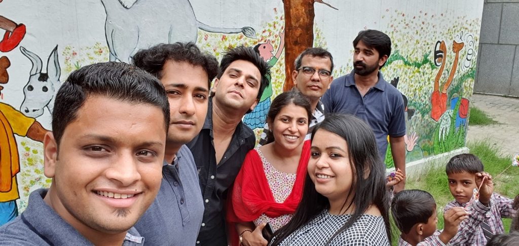 avanta team csr activity rakhi making